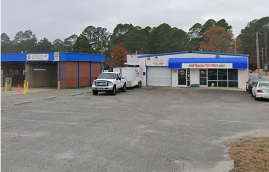 1302 N Brightleaf Blvd, Smithfield, NC for lease Building Photo- Image 1 of 1