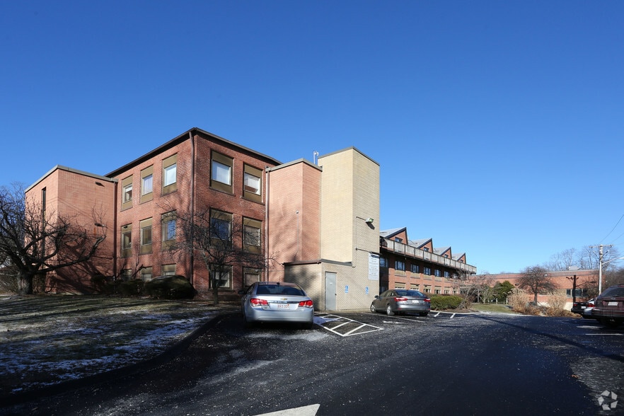 Office in Florence, MA for sale - Primary Photo - Image 1 of 1