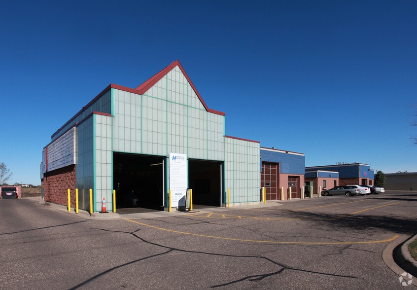 7776 S Hudson Rd, Woodbury, MN 55125