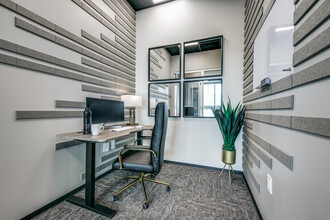 6060 N Central Expy, Dallas, TX for lease Interior Photo- Image 2 of 4