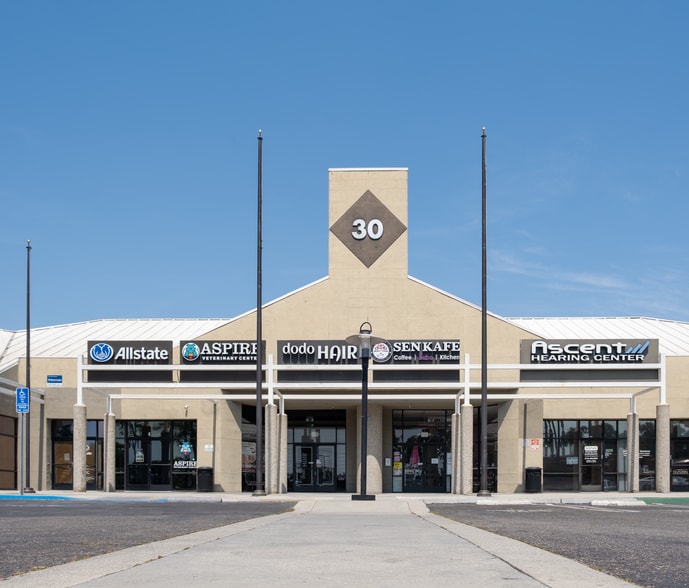 30 Centerpointe Dr, La Palma, CA for sale - Building Photo - Image 2 of 12