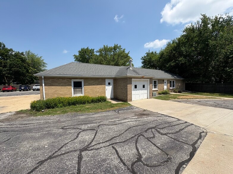 411 W Division St, Manteno, IL for sale - Building Photo - Image 2 of 20