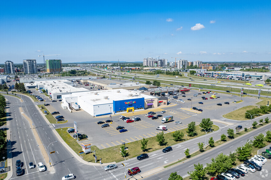 2600-2656 Boul Daniel-Johnson, Laval, QC for lease - Aerial - Image 3 of 4