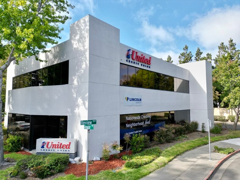 111 Review Way, Hayward, CA for lease - Building Photo - Image 2 of 9