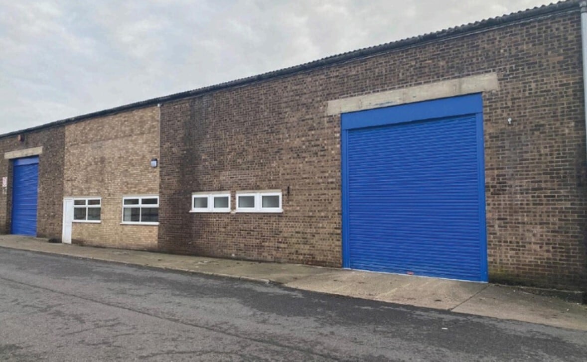 Kingsway, Luton for lease Interior Photo- Image 1 of 6