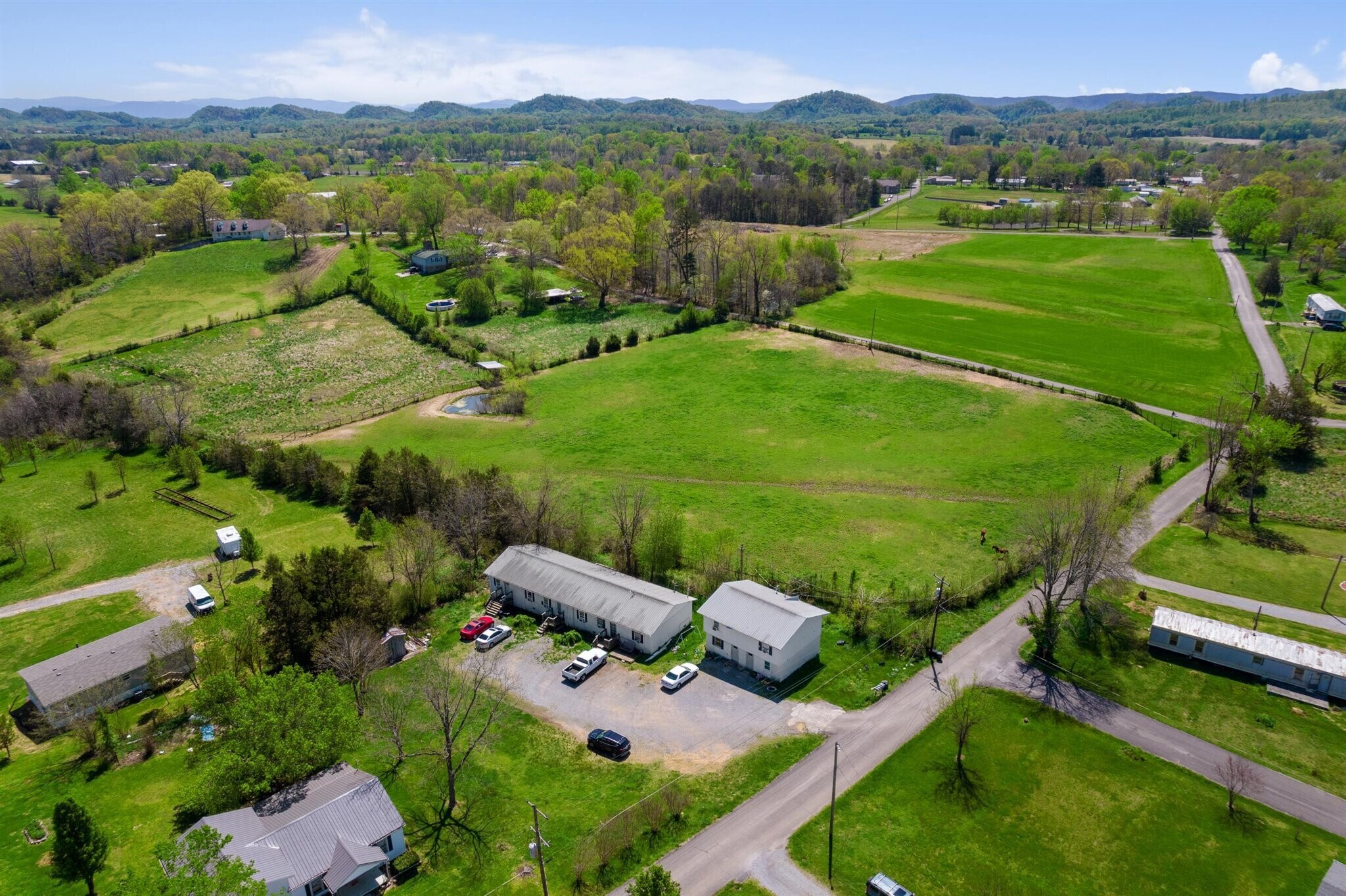 410 Sunnyside Ave, Englewood, TN 37329 Sunnyside Apartments