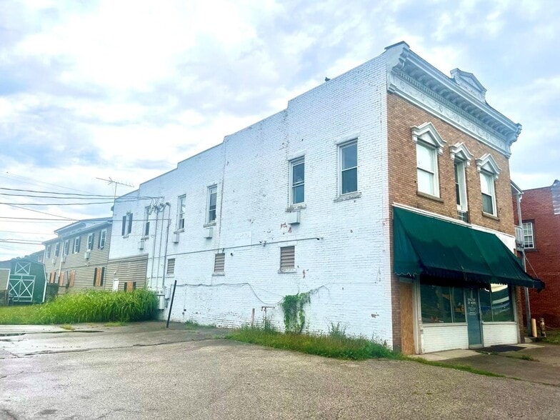 2944 Winchester Ave, Ashland, KY for sale - Building Photo - Image 2 of 5