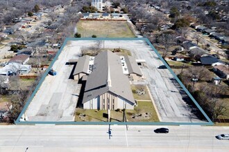 1919 S Collins St, Arlington, TX - AERIAL  map view