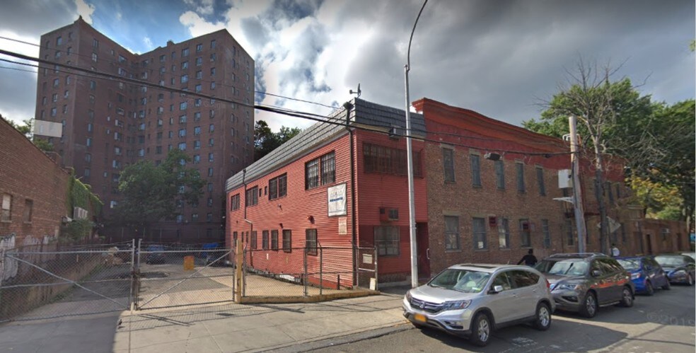 1513 Olmstead Ave, Bronx, NY for lease - Primary Photo - Image 1 of 3