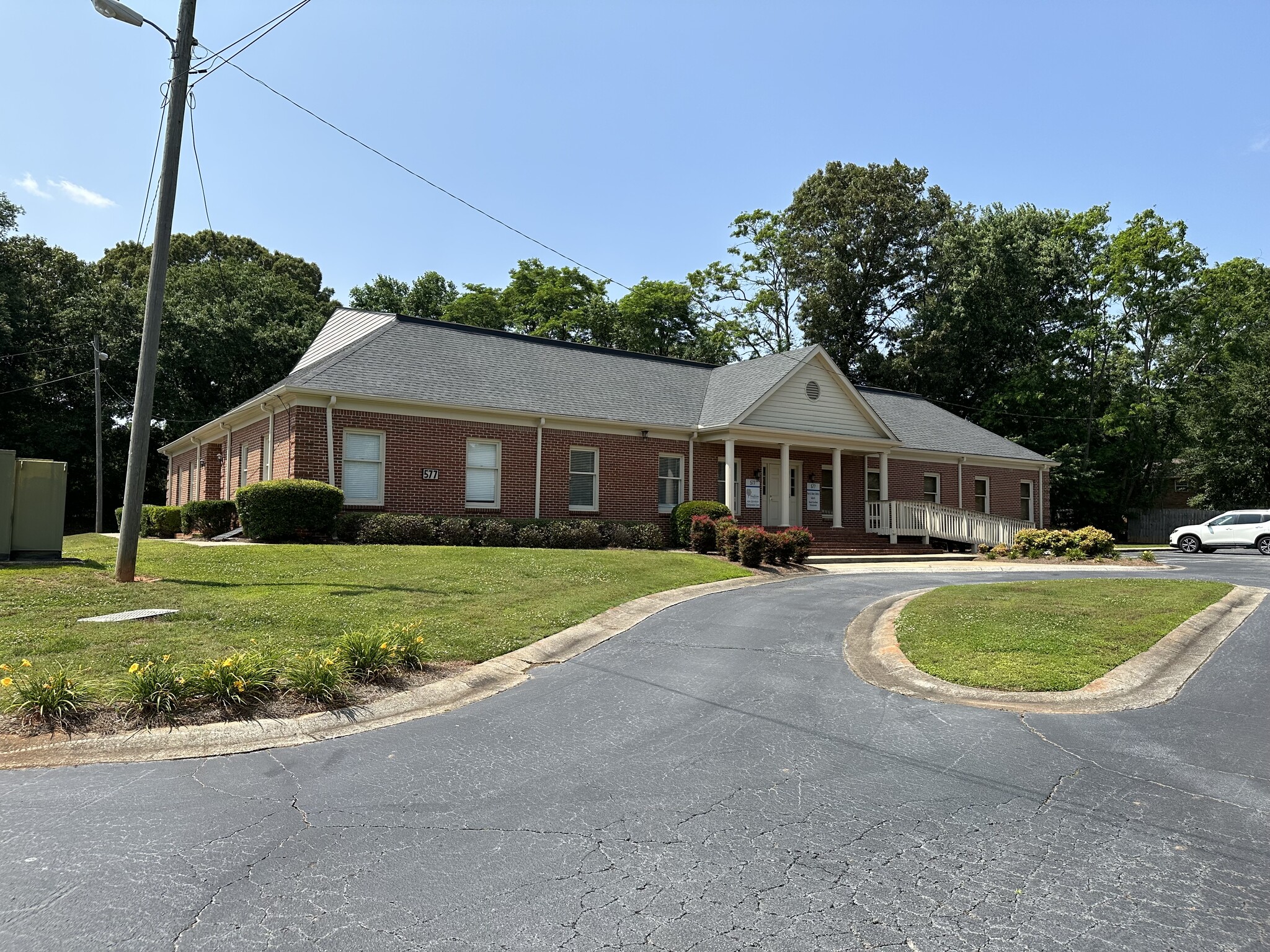 577 SE Concord Rd, Smyrna, GA for lease Building Photo- Image 1 of 18