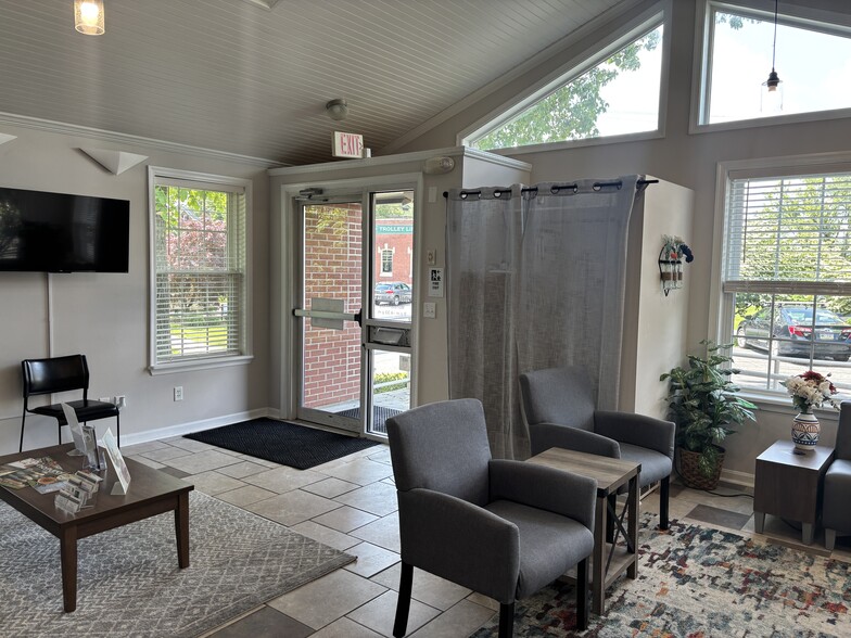 53 W Brandt Blvd, Salunga, PA for lease - Building Photo - Image 2 of 16