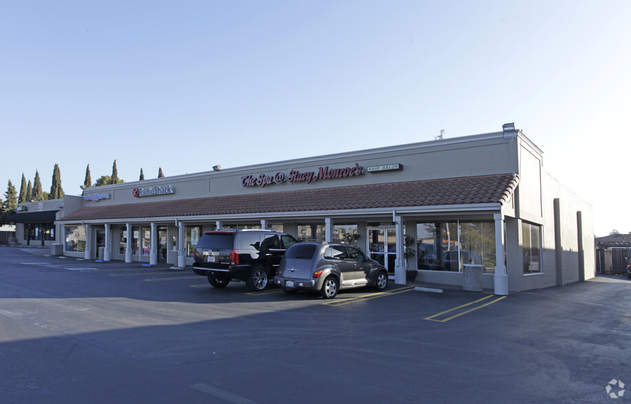 20560-20590 Redwood Rd, Castro Valley, CA for lease - Primary Photo - Image 1 of 6