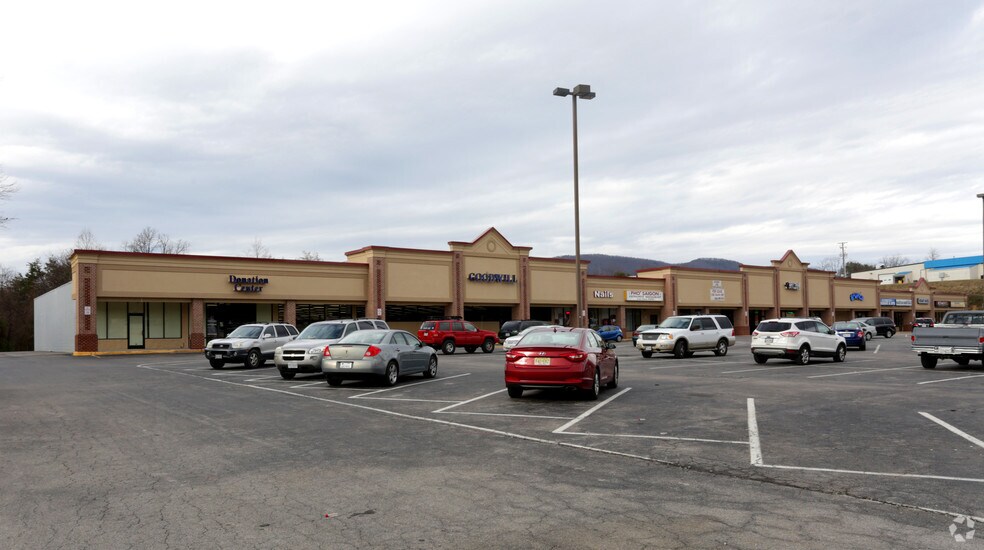 3424 Orange Ave NE, Roanoke, VA, 24012 Retail Space For Lease