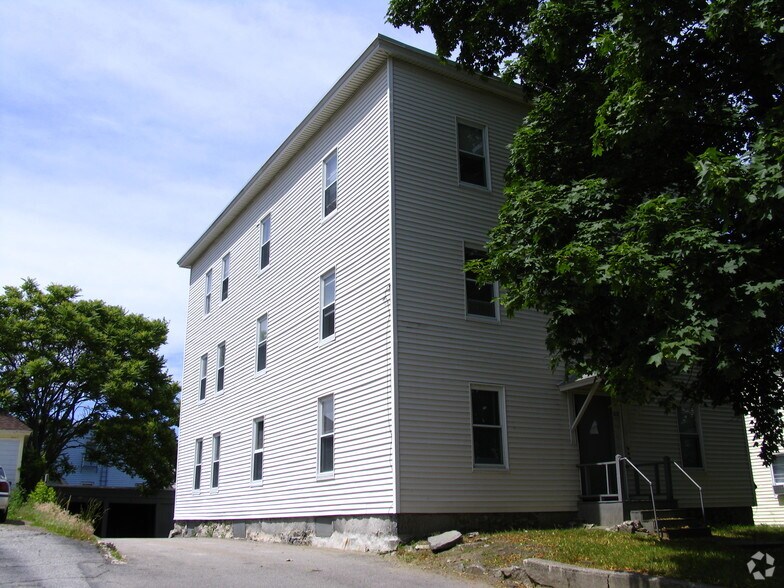 162-164 Riverside St, Lowell, MA for sale - Primary Photo - Image 1 of 5