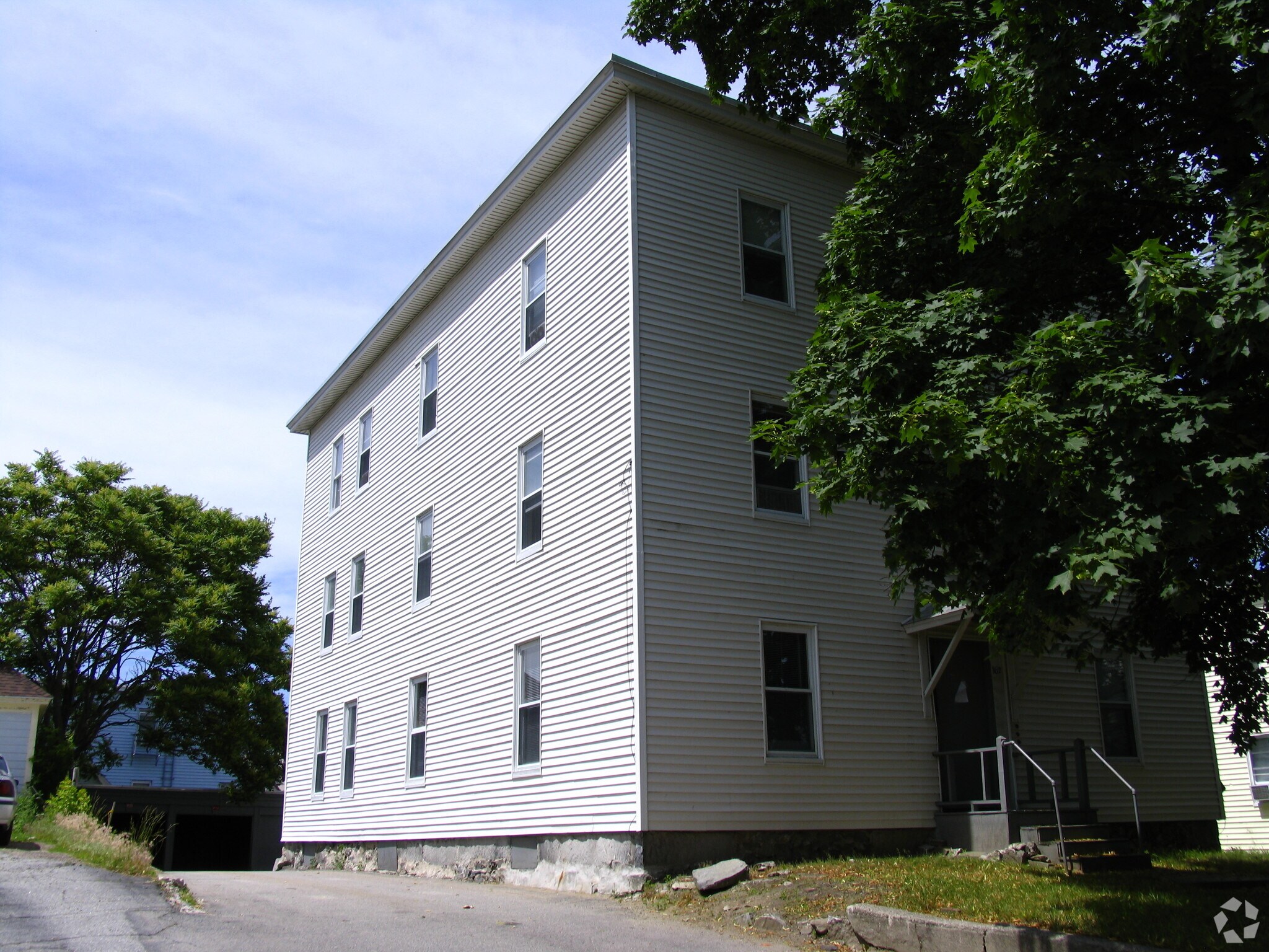 162-164 Riverside St, Lowell, MA for sale Primary Photo- Image 1 of 6