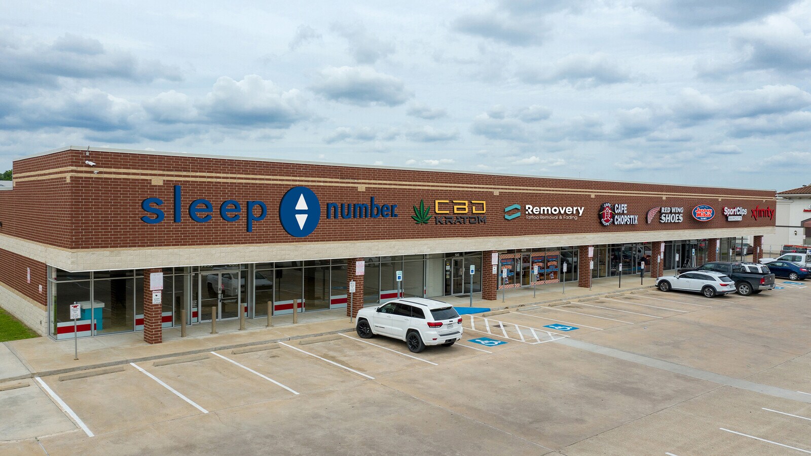 9930 Katy Fwy, Houston, TX 77055