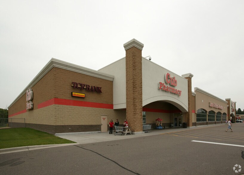 2009 W Broadway Ave, Forest Lake, MN for lease - Building Photo - Image 2 of 10