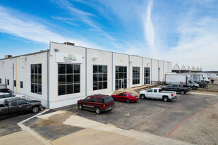 301 E Risinger Rd, Fort Worth TX - Warehouse