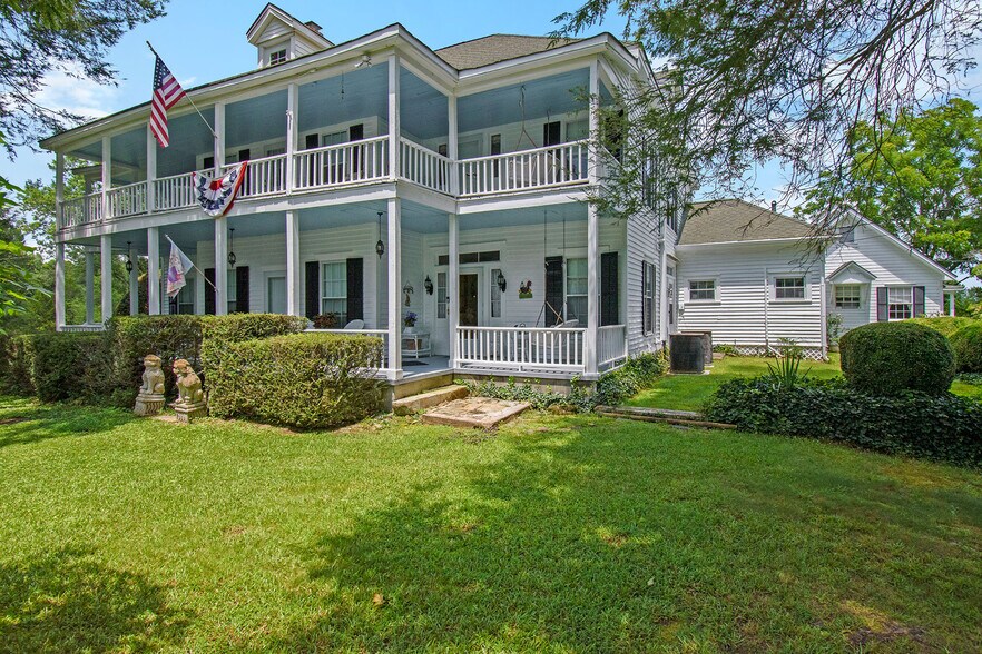 2178 Highway 17, Sautee Nacoochee, GA for sale - Primary Photo - Image 1 of 1