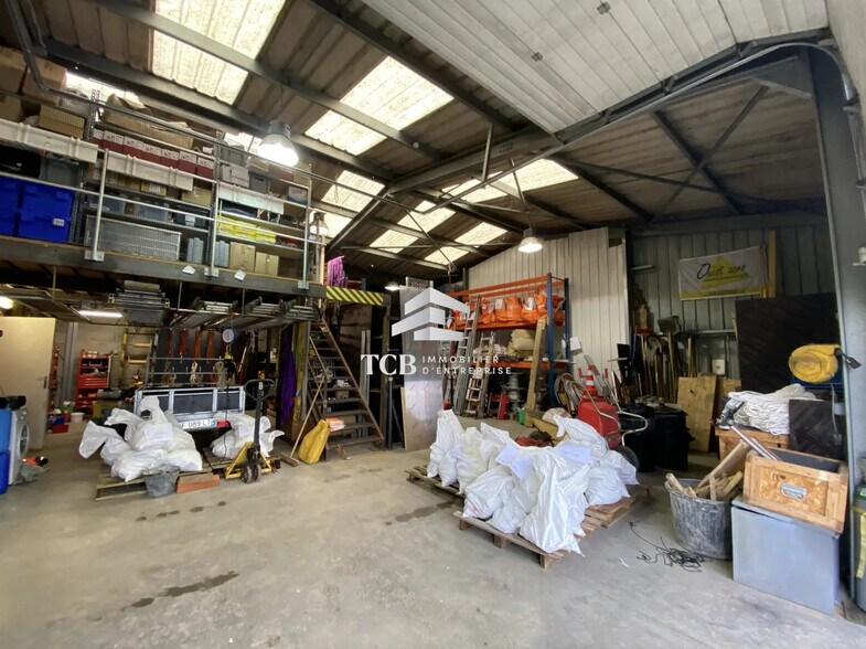 Flex in Bouguenais for lease - Interior Photo - Image 3 of 6