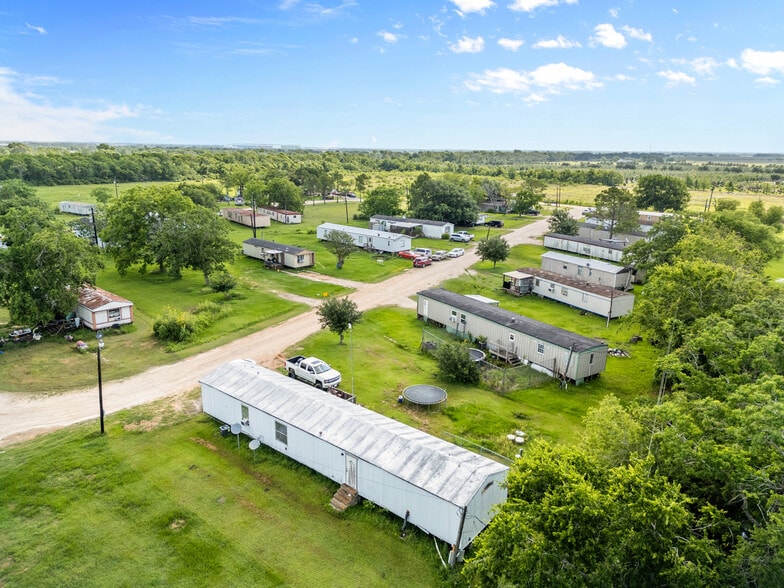 354 Private Road 620, Bay City, TX for sale - Primary Photo - Image 1 of 15