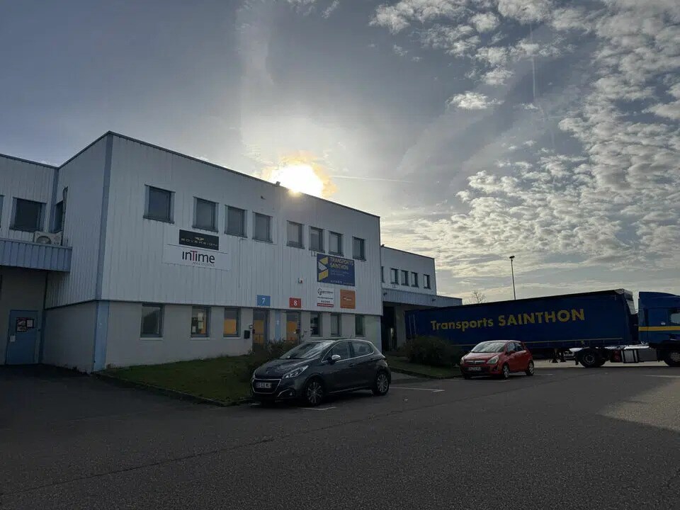 Flex in Genas for lease Building Photo- Image 1 of 6