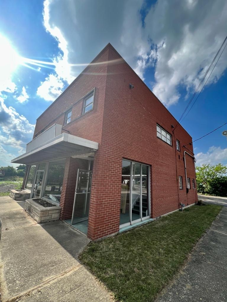 2198 Losantiville Ave, Cincinnati, OH for sale Building Photo- Image 1 of 11