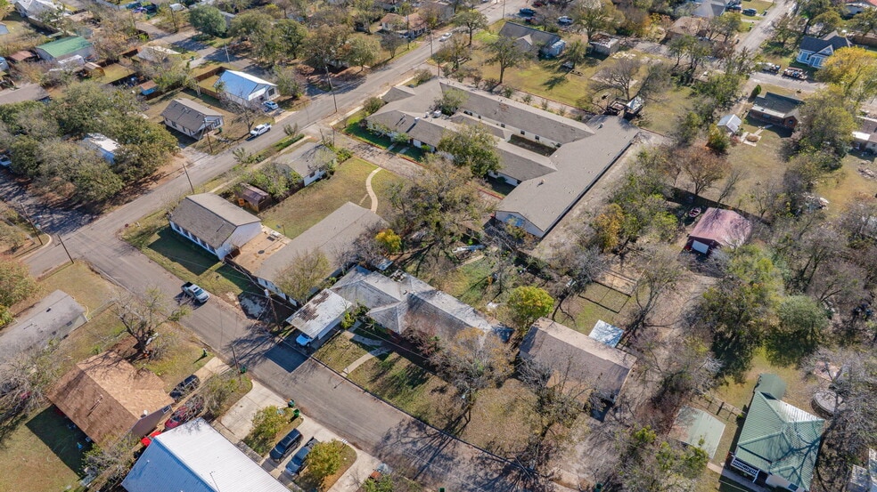 1100 N McCart St, Stephenville, TX for sale - Building Photo - Image 2 of 16