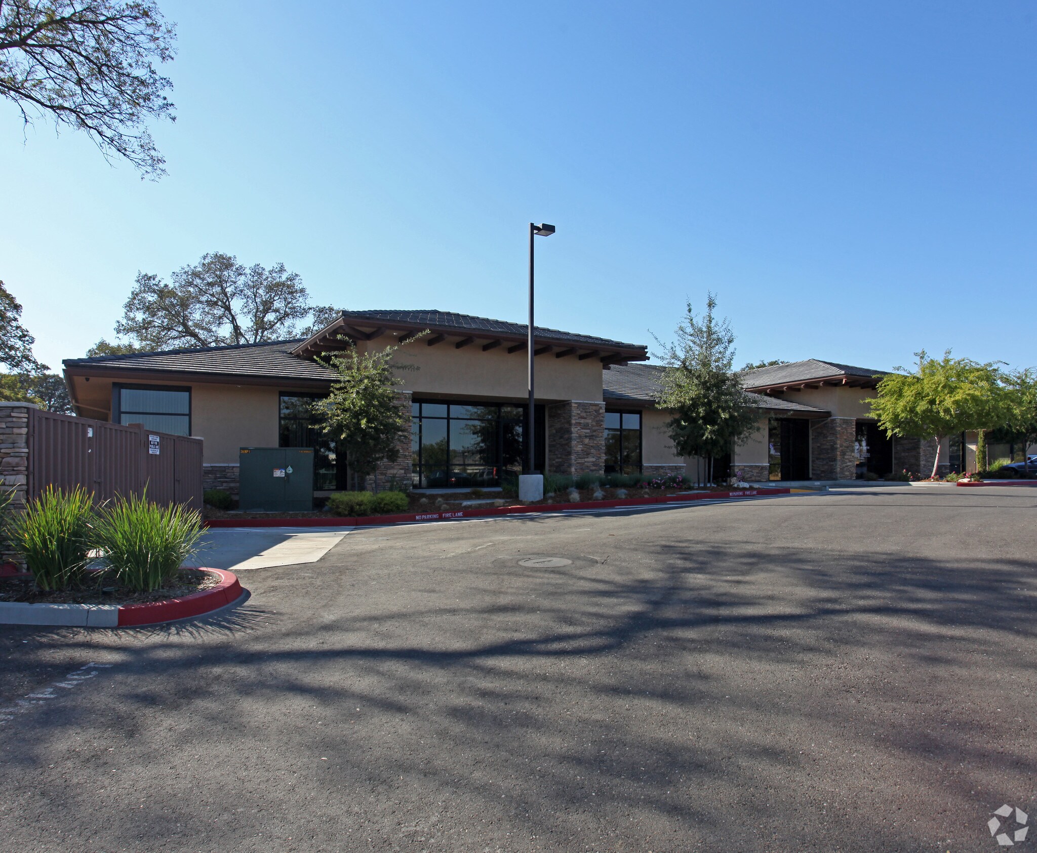 1839 Iron Point Rd, Folsom, CA for lease Primary Photo- Image 1 of 6