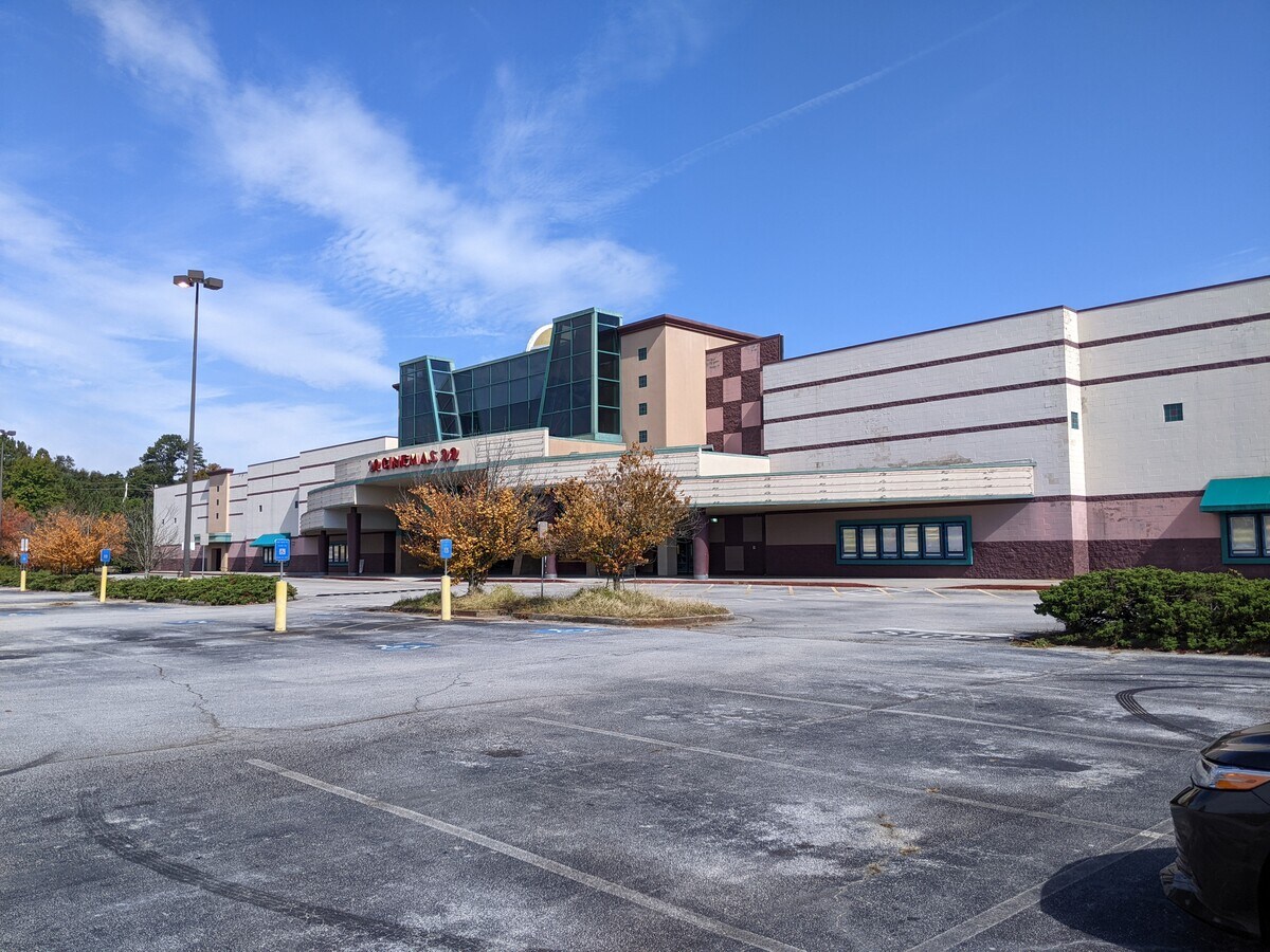 2840 E West Connector, Austell, GA 30106 Regal at Austell