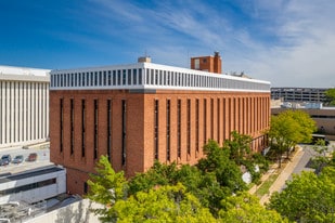 St. Mary's Hospital Medical Office Building C - Convenience Store