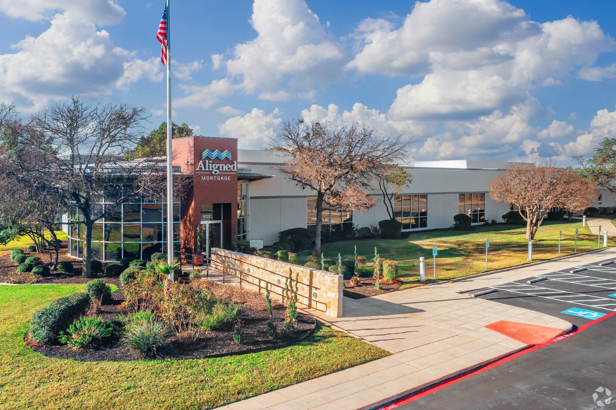 5727 Farinon Dr, San Antonio, TX for sale Primary Photo- Image 1 of 1