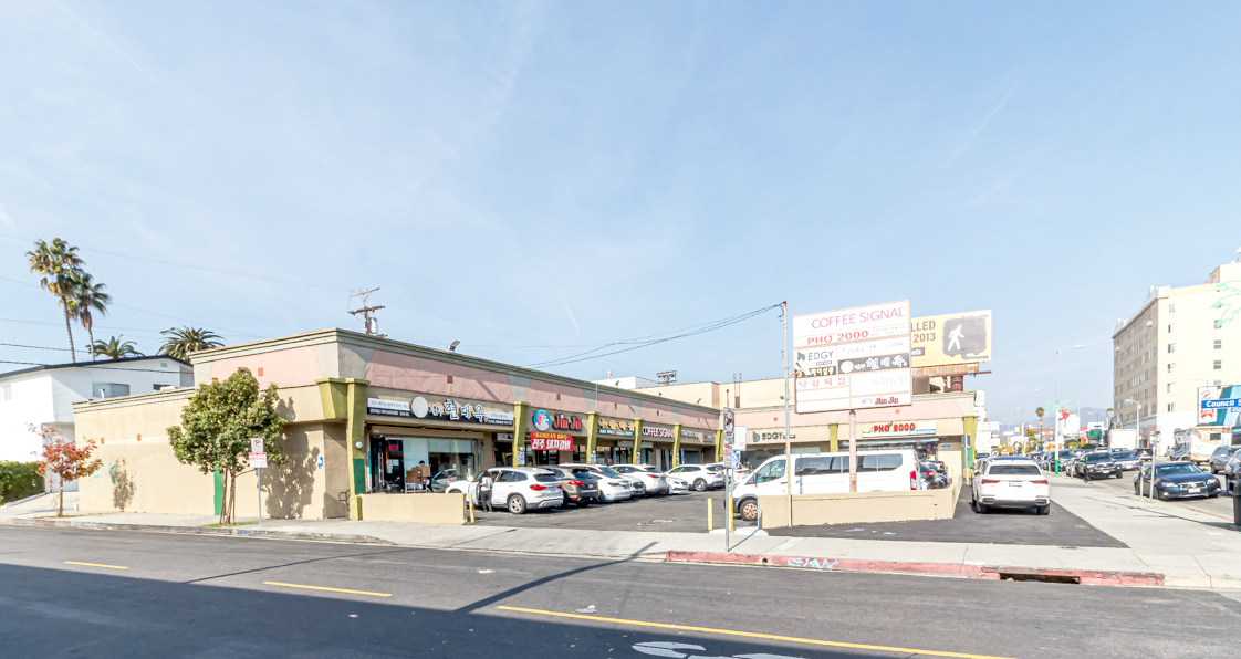 201-215 N Western Ave, Los Angeles, CA for sale Building Photo- Image 1 of 12