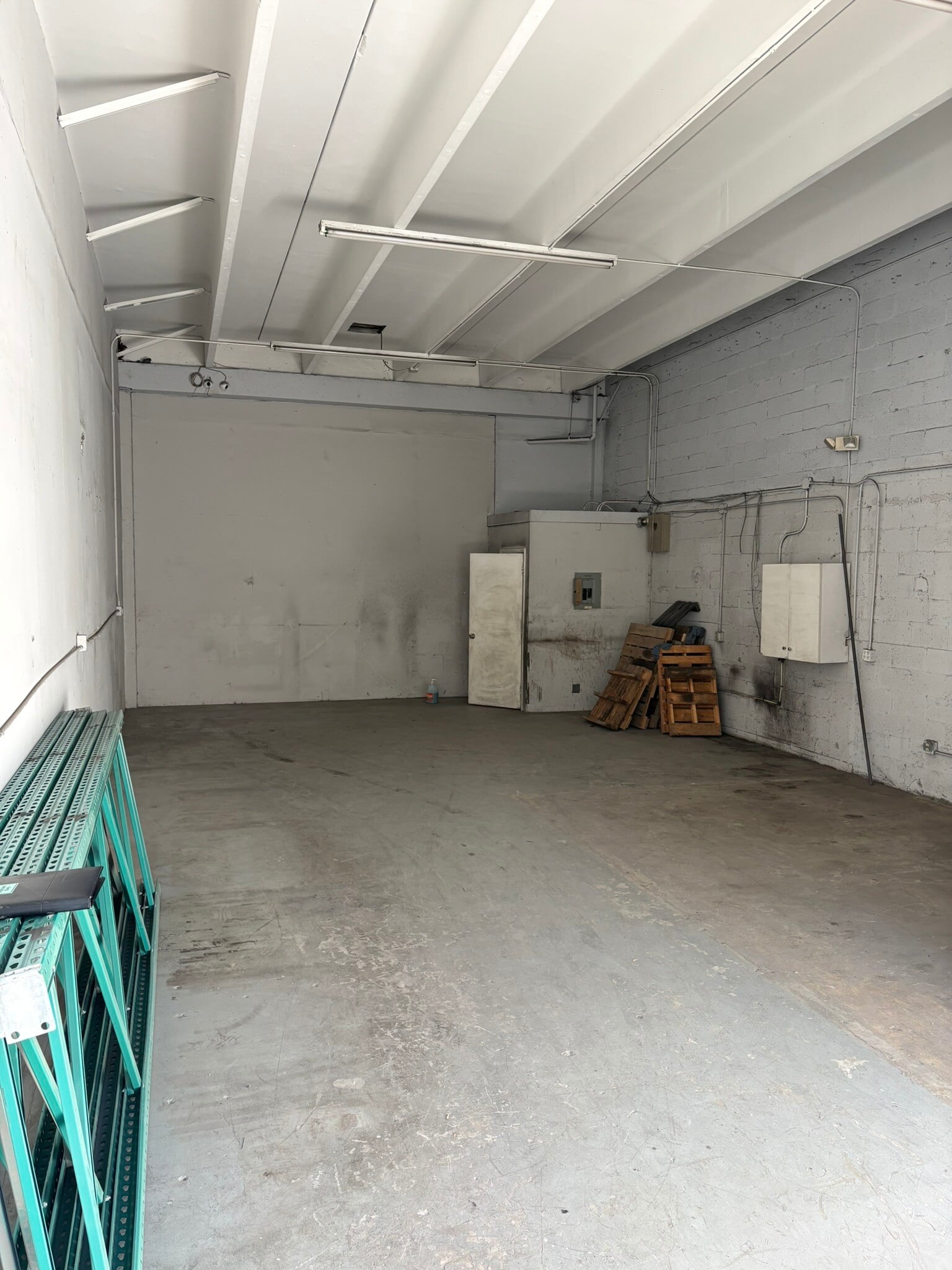 4990 SW 52nd St, Fort Lauderdale, FL for lease Interior Photo- Image 1 of 4