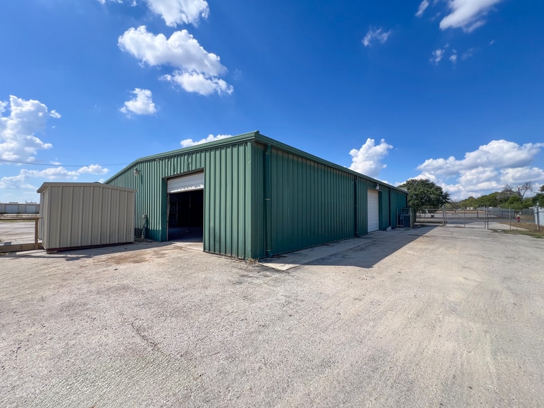 132 Nell Deane Blvd, Schertz, TX for lease - Building Photo - Image 3 of 16