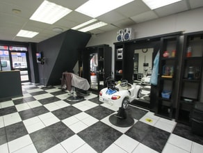 22 Whitby Rd, Ellesmere Port for lease Interior Photo- Image 2 of 3