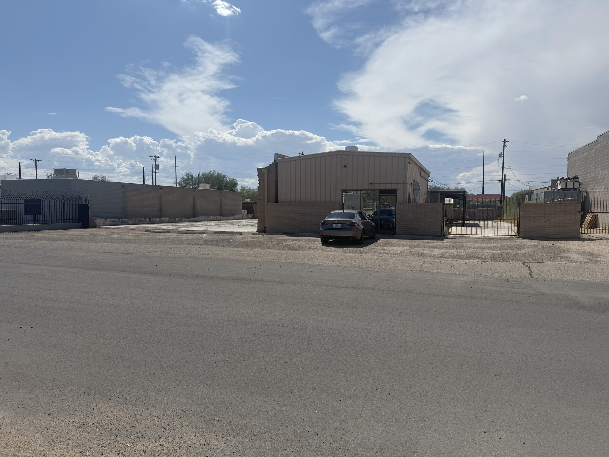 4712 S Tennessee Pl, Tucson, AZ for lease Building Photo- Image 1 of 9