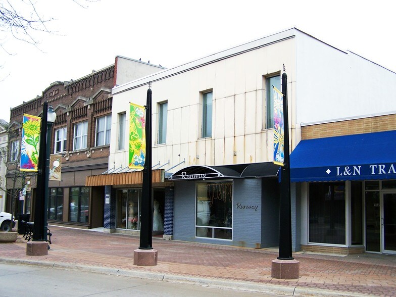 217 Main St, Cedar Falls, IA 50613 Retail for Lease