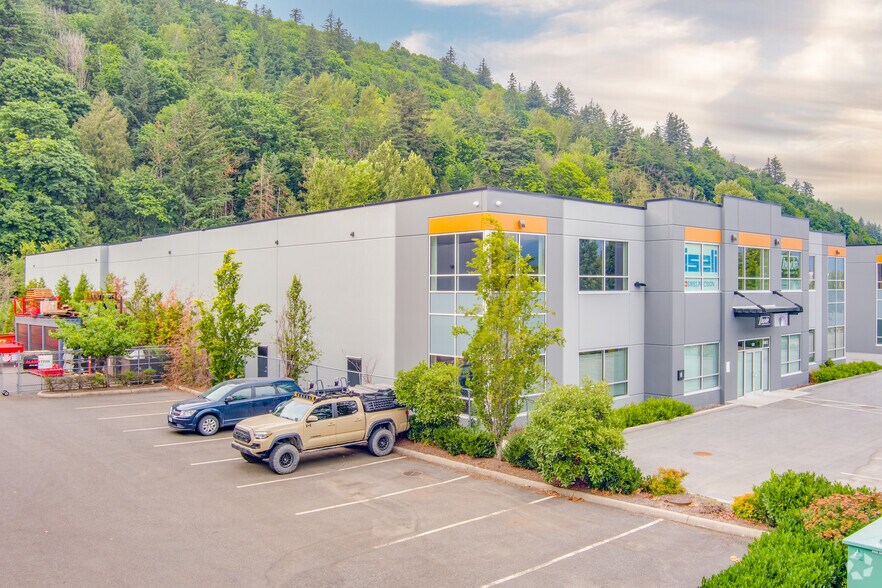 43923 Progress Way, Chilliwack, BC for lease - Building Photo - Image 2 of 4