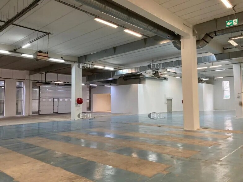 Flex in Ivry-sur-Seine for lease - Building Photo - Image 3 of 8