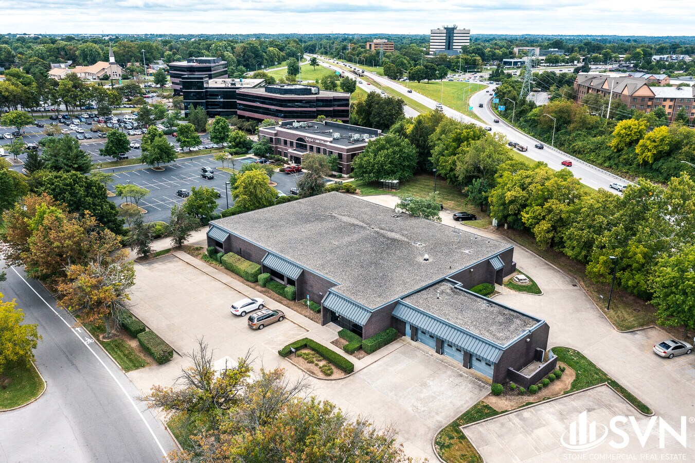 2323 Alexandria Dr, Lexington, KY 40504