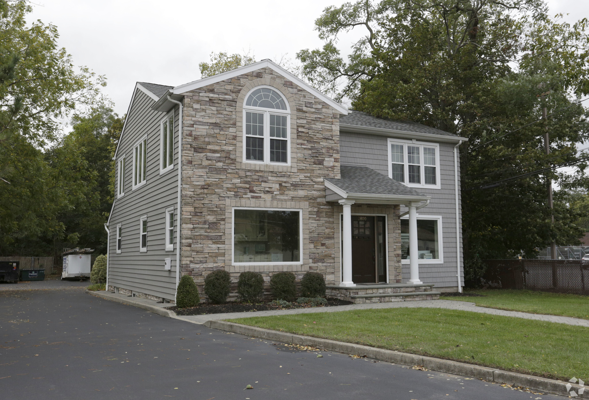 2800 Middle Country Rd, Lake Grove, NY for sale Primary Photo- Image 1 of 1