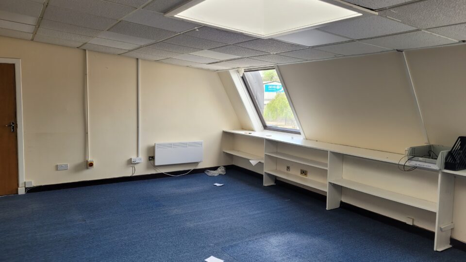 Mill Rd, Linlithgow for sale Interior Photo- Image 1 of 1