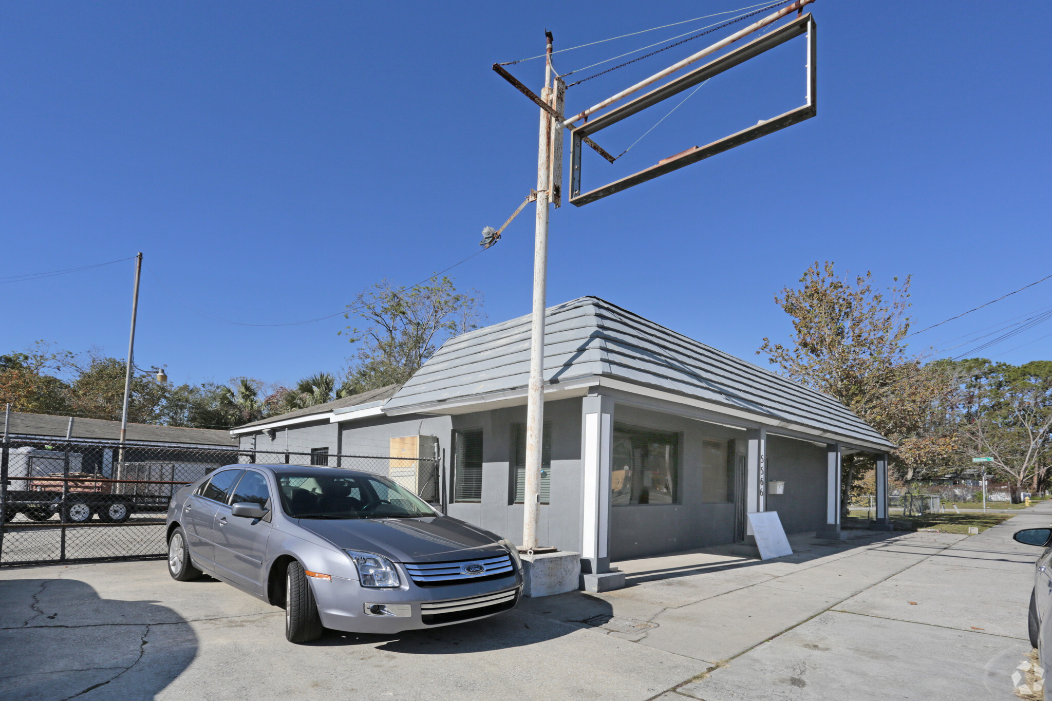 5566 Moncrief Rd, Jacksonville, FL for sale Primary Photo- Image 1 of 1