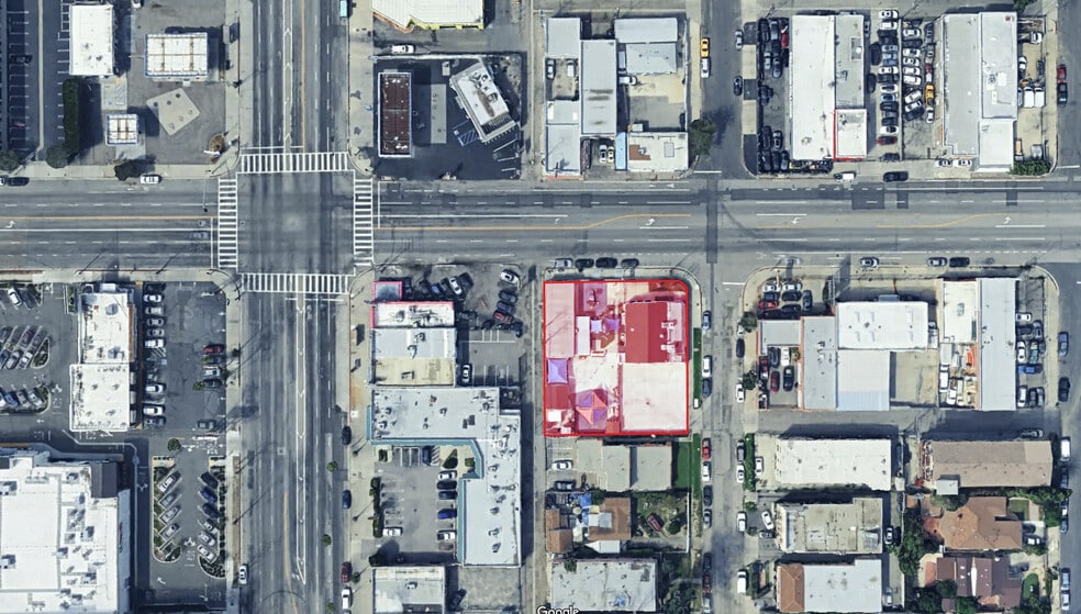 7224 Woodley Ave, Van Nuys, CA for sale - Building Photo - Image 2 of 5