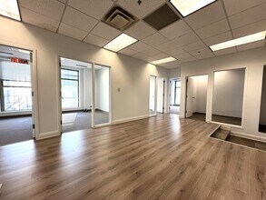 650 N Dearborn St, Chicago, IL for lease Interior Photo- Image 2 of 7