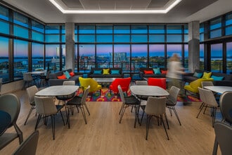 1004-1028 E Washington Ave, Madison, WI for lease Interior Photo- Image 2 of 29