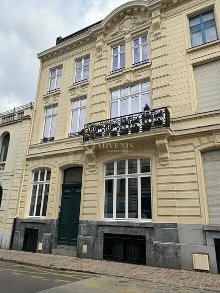 Office in Lille for lease - Building Photo - Image 1 of 12
