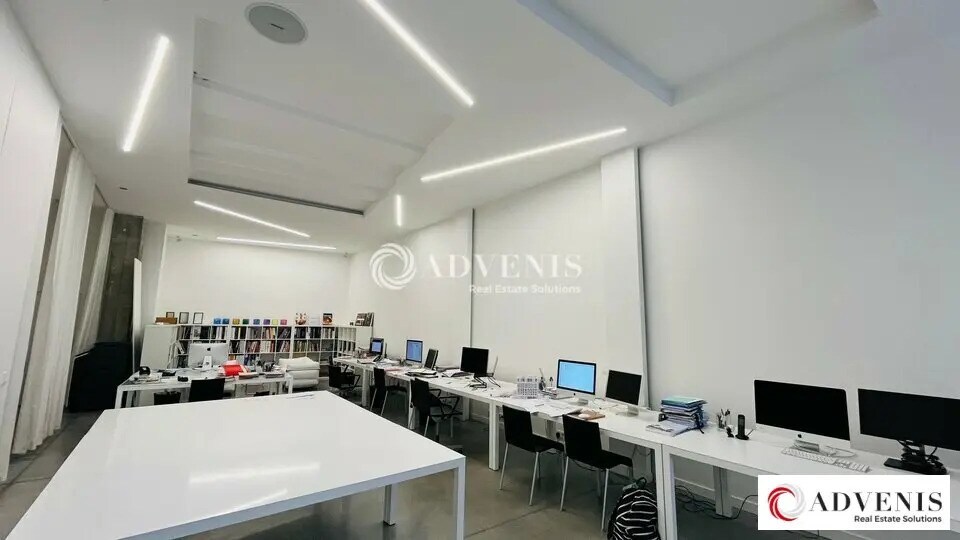Office in Bordeaux for sale - Interior Photo - Image 2 of 9