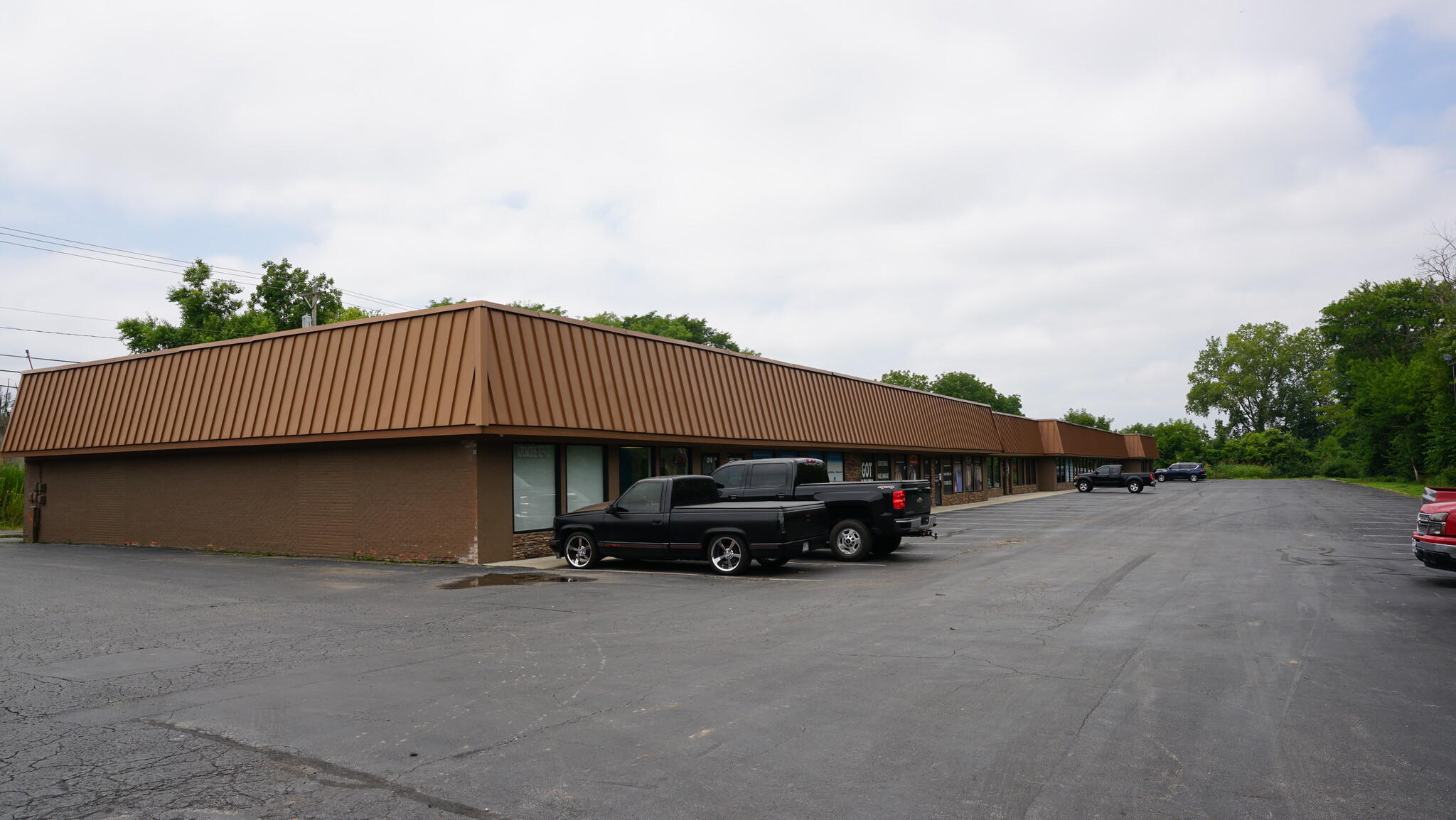 1600 S Noland Rd, Independence, MO for lease Primary Photo- Image 1 of 12